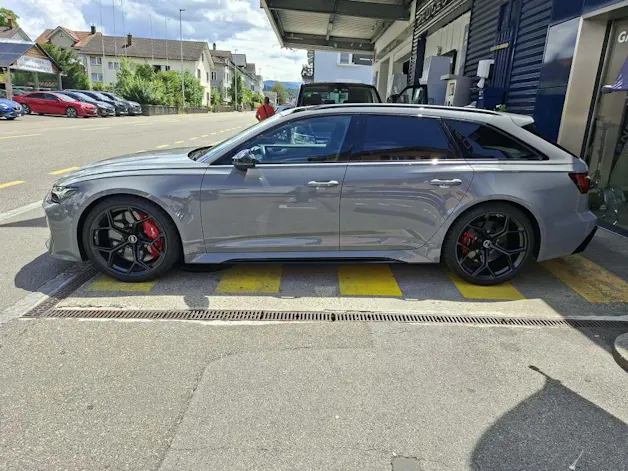 Audi RS6 Avant 4.0 V8 TFSI performance quattro T-Tronic