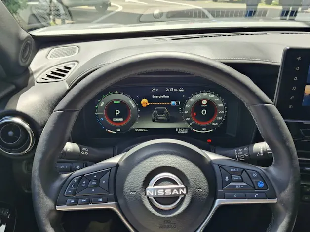 Nissan Juke 1.6 Hybrid Tekna