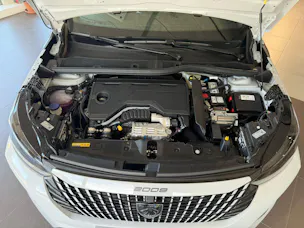 Peugeot 2008 1.2 Hybrid 145 GT Exclusive