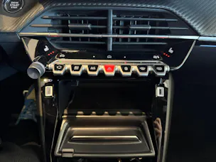 Peugeot 2008 1.2 Hybrid 145 GT Exclusive