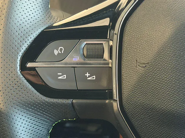 Peugeot 2008 1.2 Hybrid 145 GT Exclusive