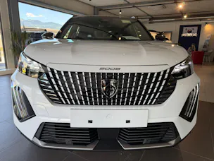 Peugeot 2008 1.2 Hybrid 145 GT Exclusive