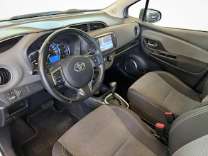 https://vehicle.imgix.net/4382467/252acd87-e5c8-4621-b69e-be15b4a58f68.jpg