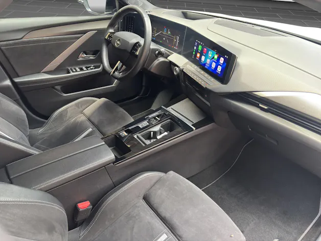 Opel Astra Sports Tourer 1.6 T PHEV 225 GSe