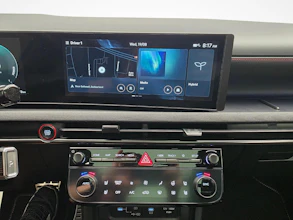 https://vehicle.imgix.net/4382511/1871d84f-6e78-478a-8c70-f118b20c73eb.jpg