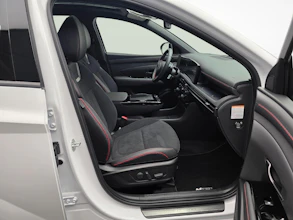 https://vehicle.imgix.net/4382511/c63a3033-039d-4bee-89e6-ffb3f3366578.jpg
