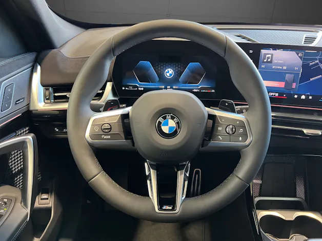 BMW X1 23i xDrive paddles