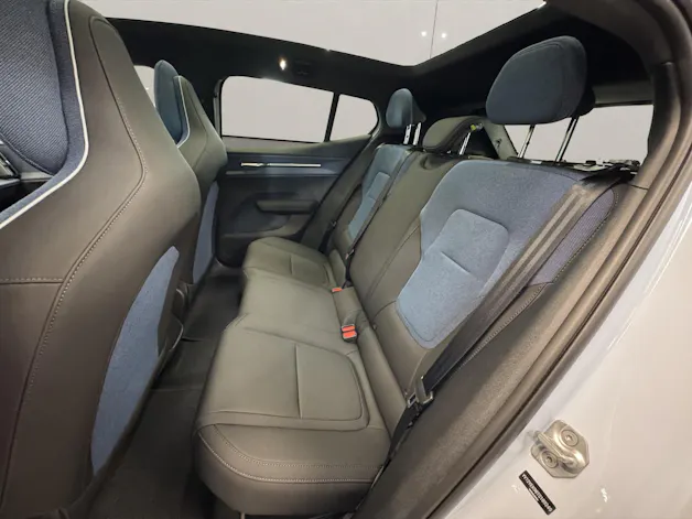 Volvo EX30 CC E60 Twin Performance AWD