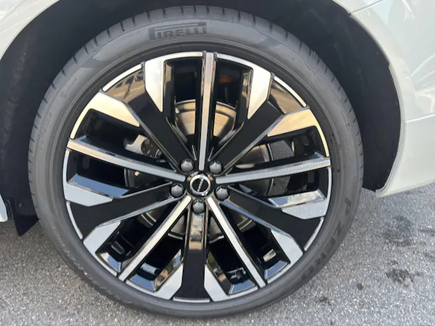 Volvo XC60 2.0 T8 TE Ultra Dark eAWD