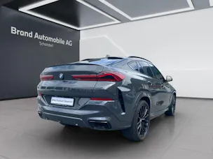 BMW X6 M50i