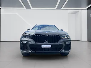 BMW X6 M50i