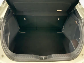 Fahrzeugbild TOYOTA C-HR 2.0 HEV Trend 4x4