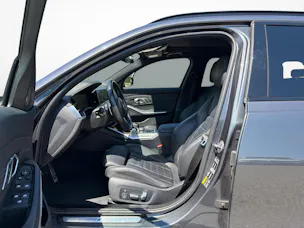BMW 330e xDrive SAG Touring