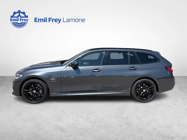 BMW 330e xDrive SAG Touring