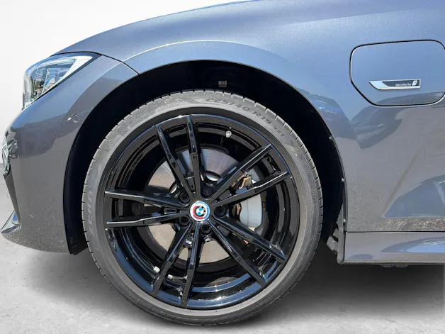 BMW 330e xDrive SAG Touring