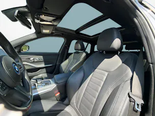 BMW 330e xDrive SAG Touring