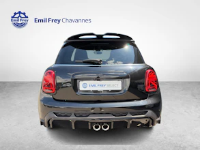 https://vehicle.imgix.net/4382684/5dceccef-d428-425b-87ba-18de2ef06348.jpg