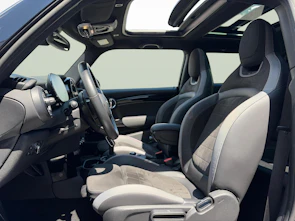 Fahrzeugbild MINI F56 2.0i 231John Cooper Works