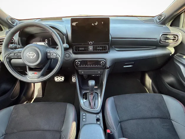 Toyota Yaris 1.5 VVT-i HSD GR Sport
