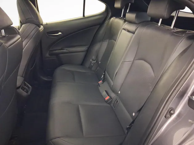 Lexus UX 250h F-Sport