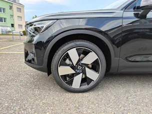 VOLVO EC40 Twin Ultra AWD XCENTRIC