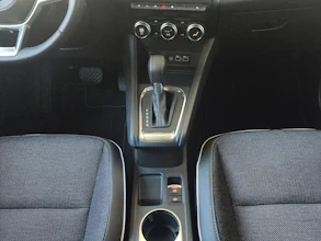 https://vehicle.imgix.net/4382731/b07a200c-6e00-4683-bb40-4637e5ef330d.jpg