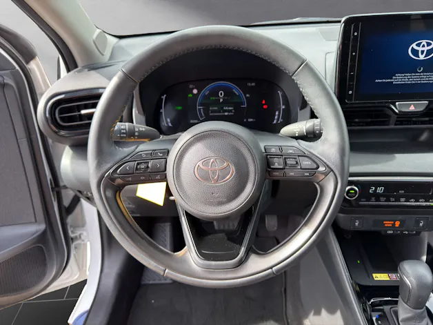 Toyota Yaris 1.5 VVT-i HSD Trend