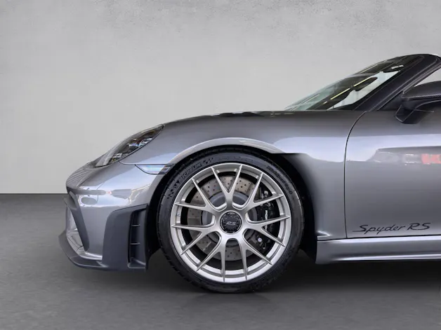 PORSCHE 718 Spyder RS
