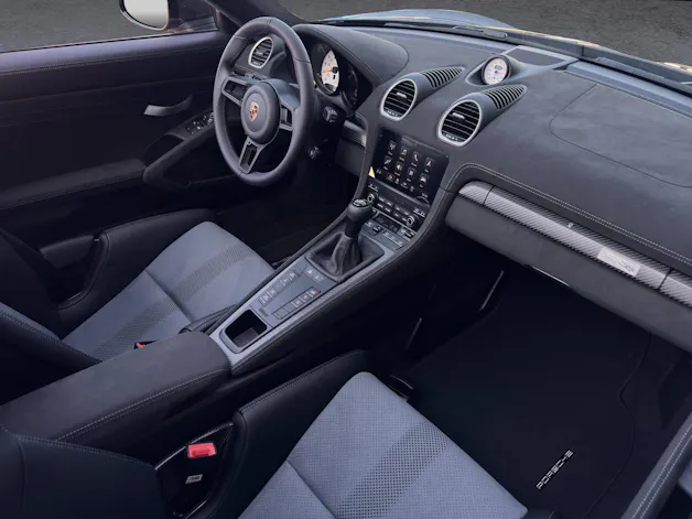 PORSCHE 718 Spyder RS
