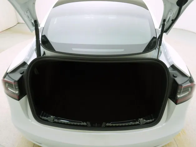 Tesla Model 3 Performance Dual AWD