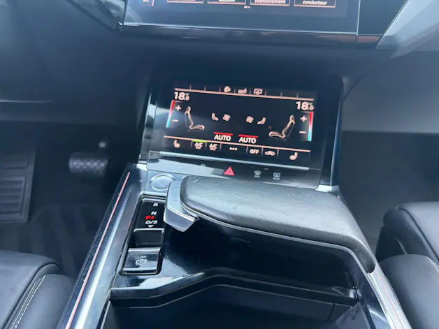 AUDI e-tron 55 Advanced quattro (CH)