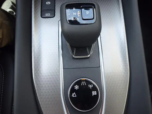 Nissan Qashqai 1.3 DIG-T N-Connecta 4x4 Aut.