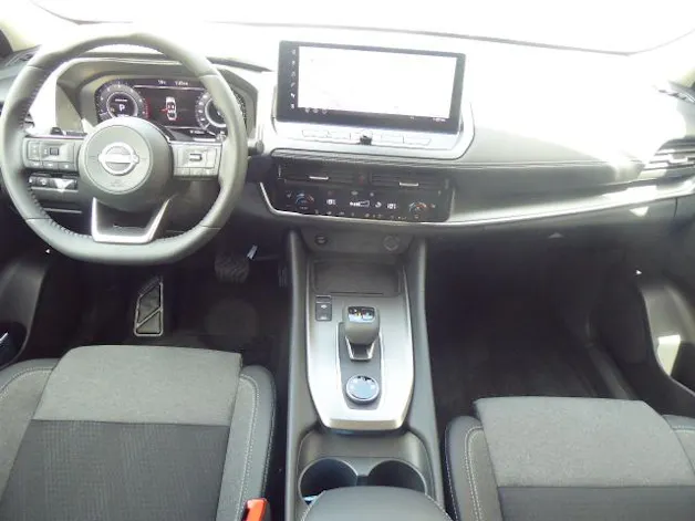 Nissan Qashqai 1.3 DIG-T N-Connecta 4x4 Aut.