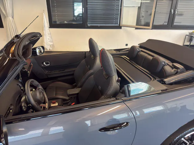 Mini Cabrio F67 2.0i John Cooper Works