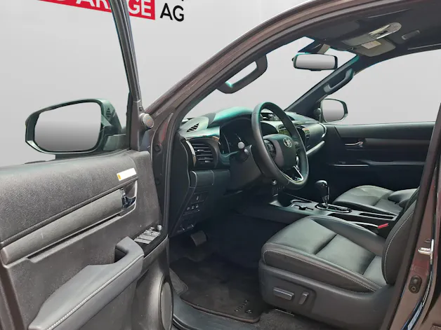 Toyota Hilux Double Cab.-Pick-up 2.8 D-4D MHEV 204 Invincible