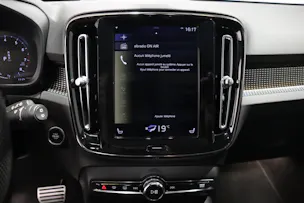 VOLVO XC40 2.0 T5 R-Design AWD