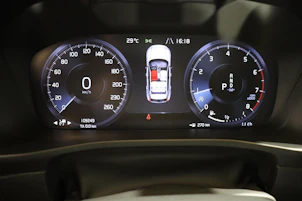 image du véhicule VOLVO XC40 2.0 T5 R-Design AWD