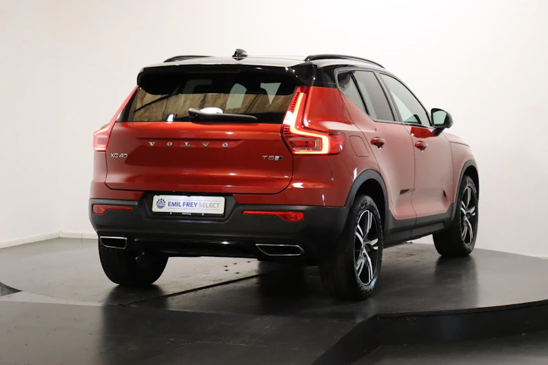 image du véhicule VOLVO XC40