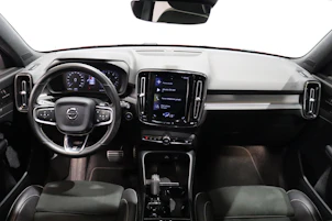 image du véhicule VOLVO XC40 2.0 T5 R-Design AWD