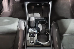 image du véhicule VOLVO XC40 2.0 T5 R-Design AWD