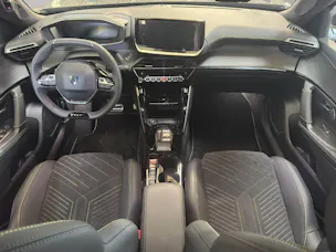 Peugeot 2008 1.2 Hybrid 145 GT