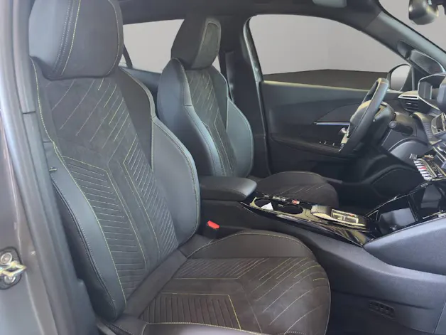 Peugeot 2008 1.2 Hybrid 145 GT