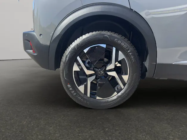Peugeot 2008 1.2 Hybrid 145 GT