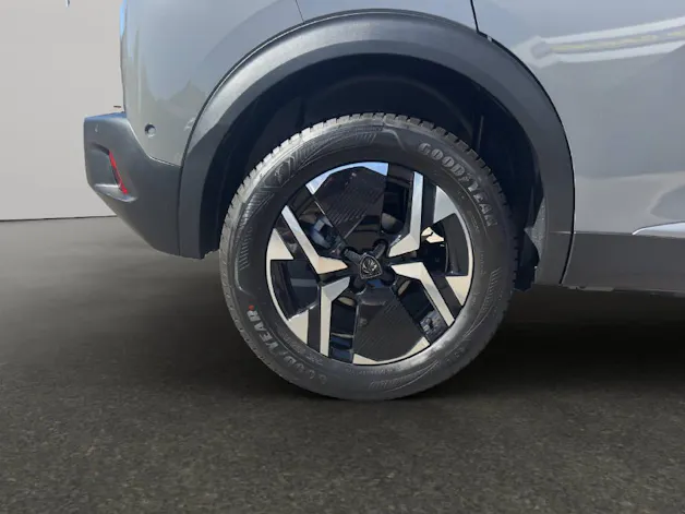 Peugeot 2008 1.2 Hybrid 145 GT