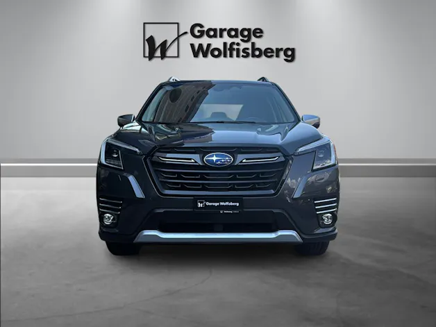 Subaru Forester Station 2.0i e-Boxer Swiss Plus