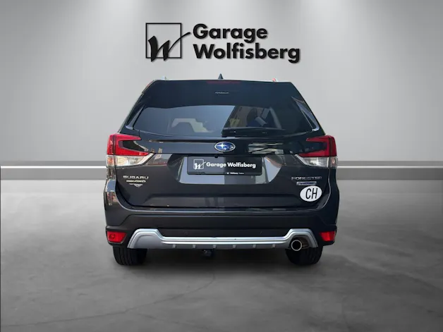 Subaru Forester Station 2.0i e-Boxer Swiss Plus