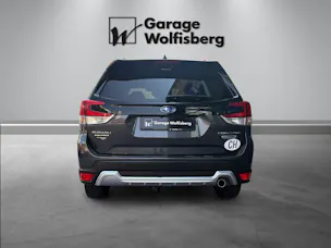 Subaru Forester Station 2.0i e-Boxer Swiss Plus