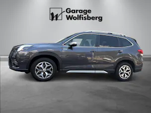 Subaru Forester Station 2.0i e-Boxer Swiss Plus