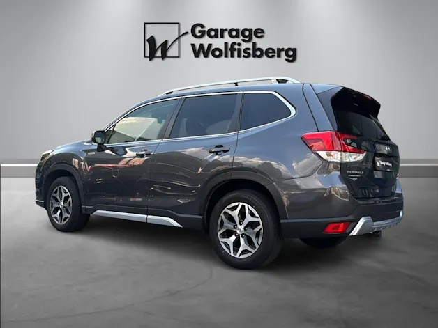 Subaru Forester Station 2.0i e-Boxer Swiss Plus
