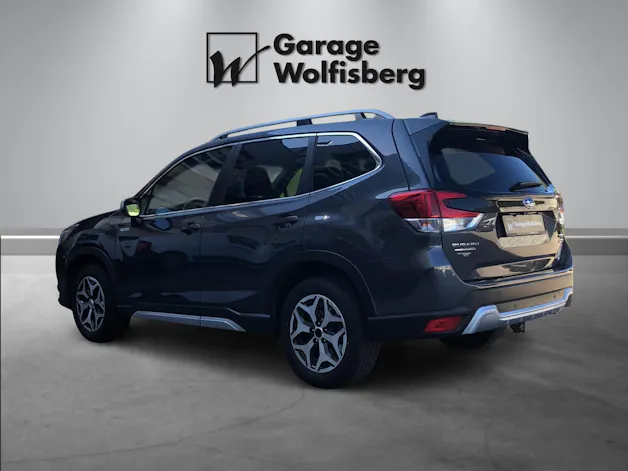 Subaru Forester Station 2.0i e-Boxer Swiss Plus